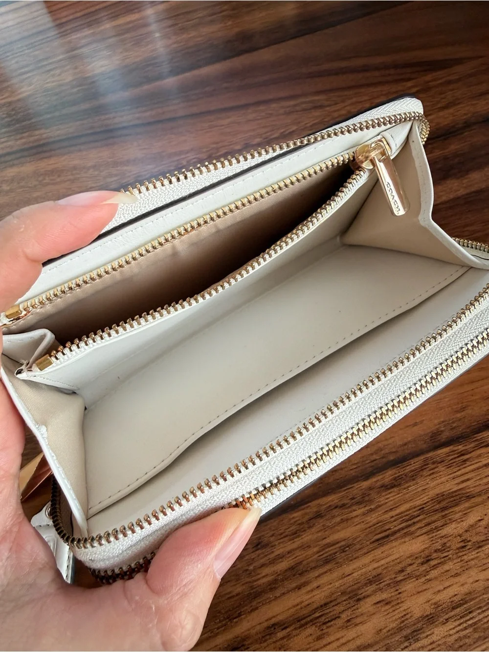 Coach White Python Embossed Leather Zip Around Wallet Gold Hardware - Picture 11 of 14